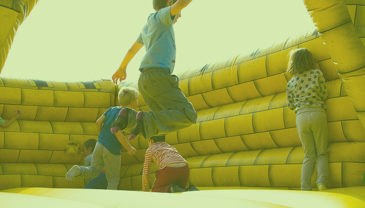 Niños jugando